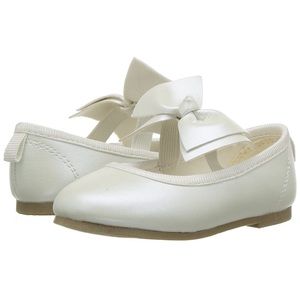 ⭐️ CARTER’S Anora Ballet Flat